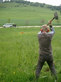 Hammerschlagseismik im Feld