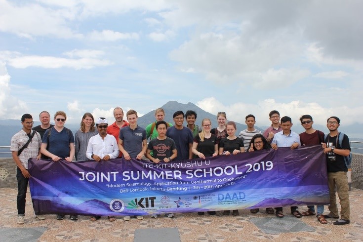 Gruppenbild der Beteiligten der Summer School 2019